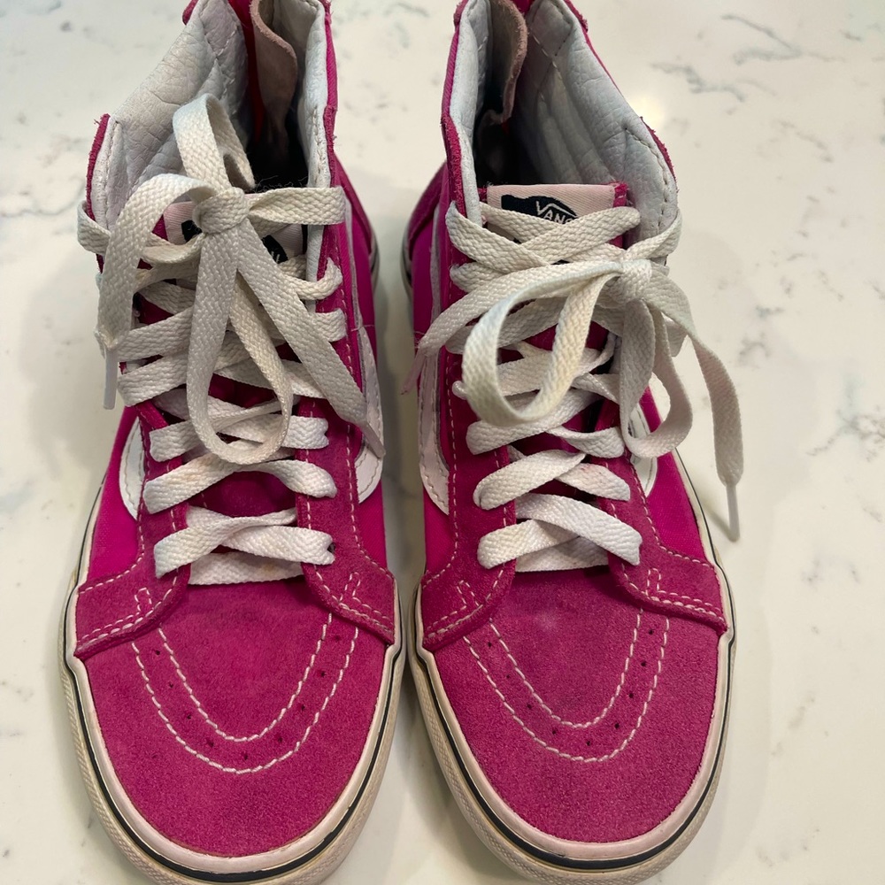 ⭐️Vans girl’s purple hi top sneakers US 1.5